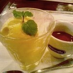 オステリアルーナマーレ - アフォガード