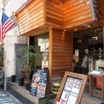 CRITTERS BURGER - お店 外観