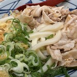 丸亀製麺 - 【2023.7.27(木)】鬼おろし豚しゃぶぶっかけ（並盛）740円→710