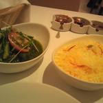 シターラ - カレー、サフランライス、アチャール