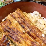 Unagi Issei - 上鰻丼定食　タレも美味しい　塩白焼も美味しい　結局、いっせいの鰻はスペシャル美味しい　名店です