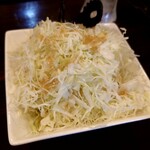 海鮮酒場 藤田屋 - 山盛りキャベツの千切り：480円