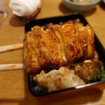 志んぼ - フカフカで、適度なタレで、コイツが旨いのよ。