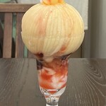 フルーツすぎ - 桃まるごとパフェ(浅間白桃) 2,800円