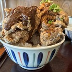 デカ盛り唐揚げ丼専門店キッチンBUSSTOP - 