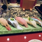 茜屋 すしぎん - 大漁盛り　680円。