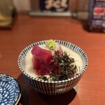 酒肴場 屯 - 【限定】まぐろ山かけ丼¥400