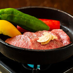 北新地 うえはら - 宮崎牛イチボのタタキ