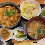 R cafe 凜 - 料理写真:親子丼