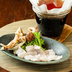 北新地 うえはら - 鱧と玉ネギの紙鍋