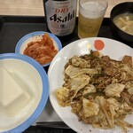 松屋 - 回鍋肉キムチロカボ定食&瓶ビール