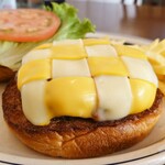 Hamburger＆Cafe BAYSIDE BASE - チーズ＆チーズバーガー
