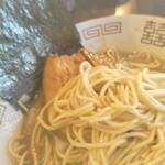 中華ソバ 伊吹 - 麺