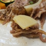 キッチン ブルー グローブ - じゃが芋を乗せてみます