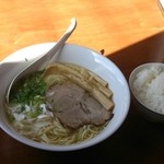 名古屋コーチンの塩 750円
          ライス 100円