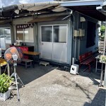 丸池製麺所 - 昔ながらのうどん屋さんぽい雰囲気も素敵。
