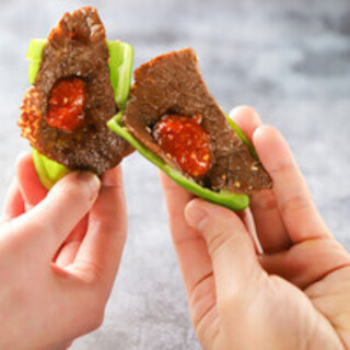 日本１ピーマンを使う焼肉屋！ピーマン焼肉で乾杯！