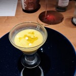 malca - とうもろこしの冷製スープ。ひんやりしてつぶつぶ感も良くて、シャーベットになっているところとか。甘みはとうもろこしだけというナチュラルで素直な甘みが良いですね☆