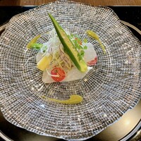 横浜うかい亭 - カンパチのカルパッチョ