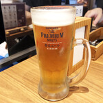 ARIA. C 川崎ラチッタデッラ店 - 生ビール中680円。キンキンのジョッキで、おつかれさまでした！の1杯