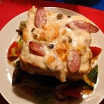 ウエストポイント - 栗豚ソーセージときのこのパングラタン