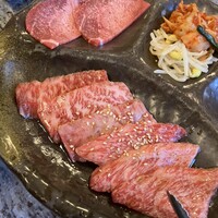 川崎名物 炭火焼肉 食道園 - 