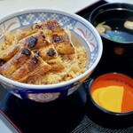うなぎ 門や - うな丼並盛　1980円