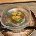 帝国ホテル 寅黒 - ウニのジュレ