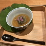 帝国ホテル 寅黒 - じゅんさいと紫蘇花