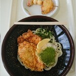 さぬきうどん。たんぽぽ - とり天ぶっかけ(小・冷)と、ウインナー&うずら卵天