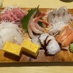 Okame Zushi - 刺し盛り(2人前)