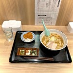 弘前煮干し中華そばスタンド ニボる? - 