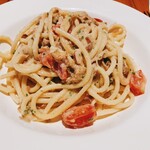 トラットリア ダイ パエサーニ - ローストポーク入りクリームソース ブカティーニ