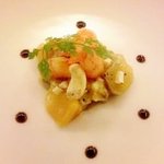 ストロガノフ亭 - 海老と宮崎産完熟マンゴー、カシューナッツとアボカドのカクテル　バルサミコ添え