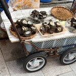 玉寿司 - 朝市のサザエ