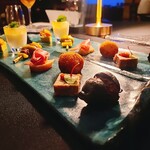 MAISON 8 restaurant - 