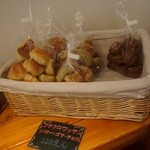 Bakery And Cafe La Chou Chou - 