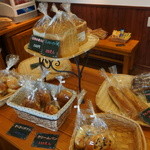 Bakery And Cafe La Chou Chou - 