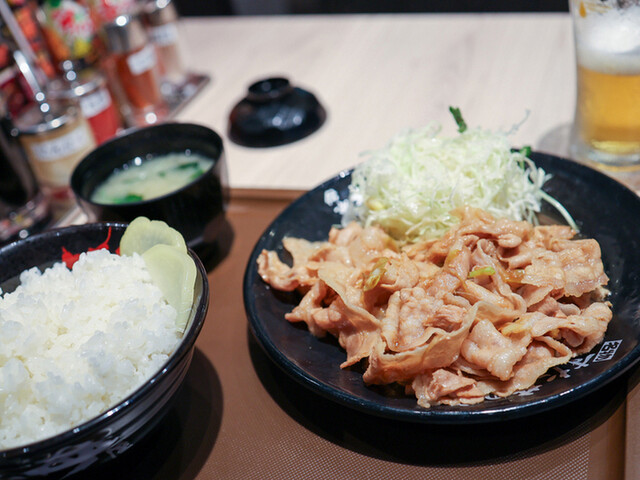伝説のすた丼屋 ヨドバシ仙台店 - 宮城野通（豚丼）の写真