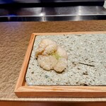 鮨トキドキ串 海老虎 - 石垣貝