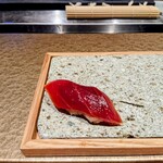 鮨トキドキ串 海老虎 - 本鮪赤身漬け