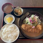 ステーキ＆とんかつ神戸屋 - ロースとんかつ定食