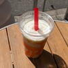 DOUTOR COFFEE SHOP - ヨーグルン。590円なり
                店の外で撮影したら逆光気味だった(^^;)