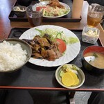 キッチンひさご - 茄子と肉の生姜焼1000円