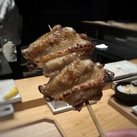 鳥カミ GARDEN CITY - ＊皮目はカリッと焼かれていて食感がよく、脂がのり美味しい。