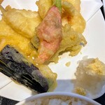 スタンド 富 - ランチで「キスとえびと野菜の天ぷらと刺身定食」