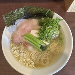 メヂカそば 吟魚 - 上からアングル