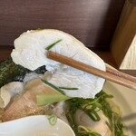 メヂカそば 吟魚 - チャーシュー②