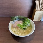 メヂカそば 吟魚 - 遠目アングル