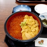 お宿 お食事処 鱗晃荘 - 二色丼 3410円